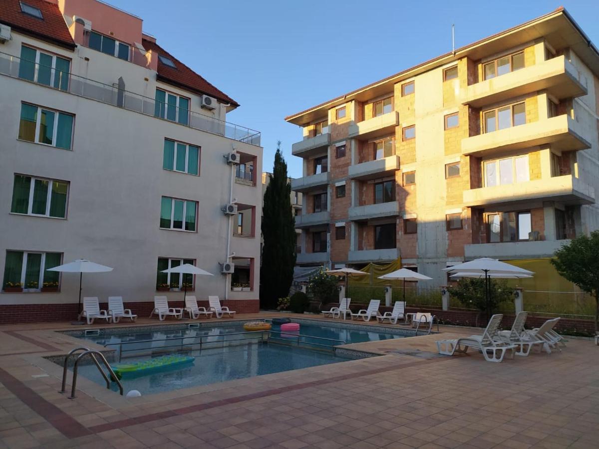 Apartment In Complex Tara Ravda Exterior foto
